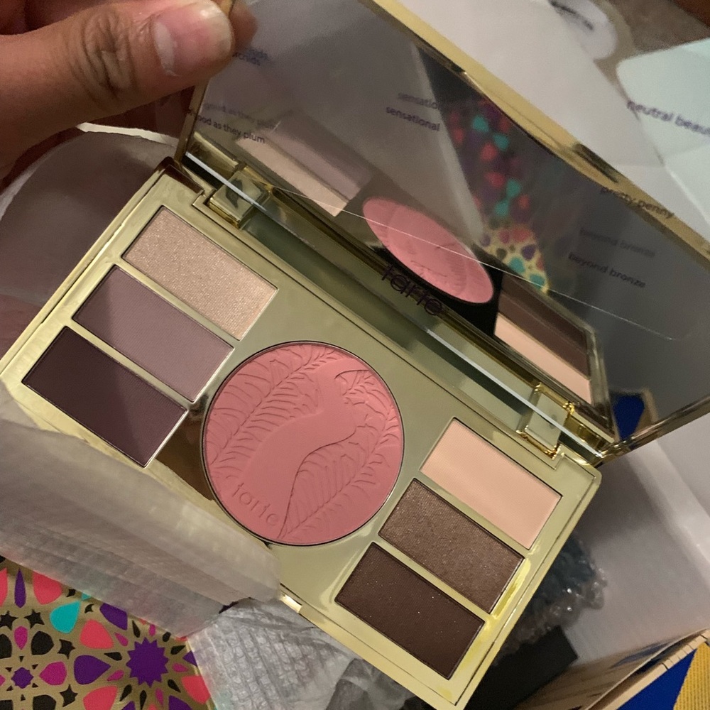 Authentic TARTE palette